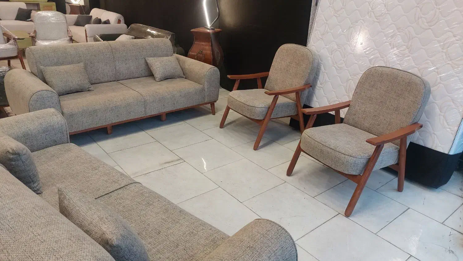 تولید مبل مینی مال|مبلمان خانگی و میز عسلی|رشت, لاکان شهر|دیوار