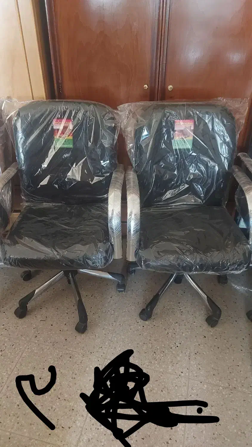 صندلی چرخشی|صندلی و نیمکت|آق قلا, |دیوار