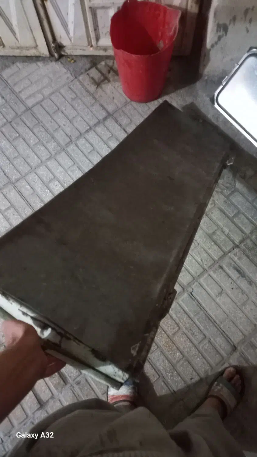 کاپوت۲۰۶یه جفت چراغ نو عقب ۲۰۶ودرب عقب وانت|قطعات یدکی و لوازم جانبی|کرمانشاه, |دیوار