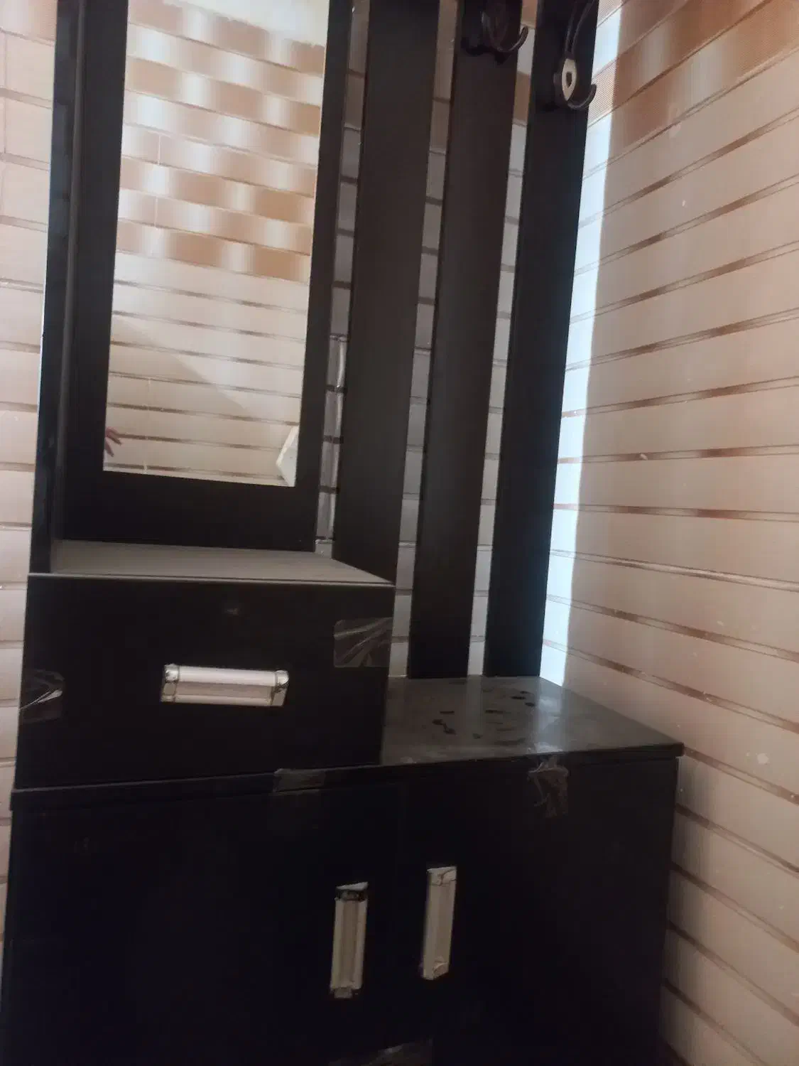 مقداری وسایل منزل درحد|حراج|زرین دشت (همدان), |دیوار