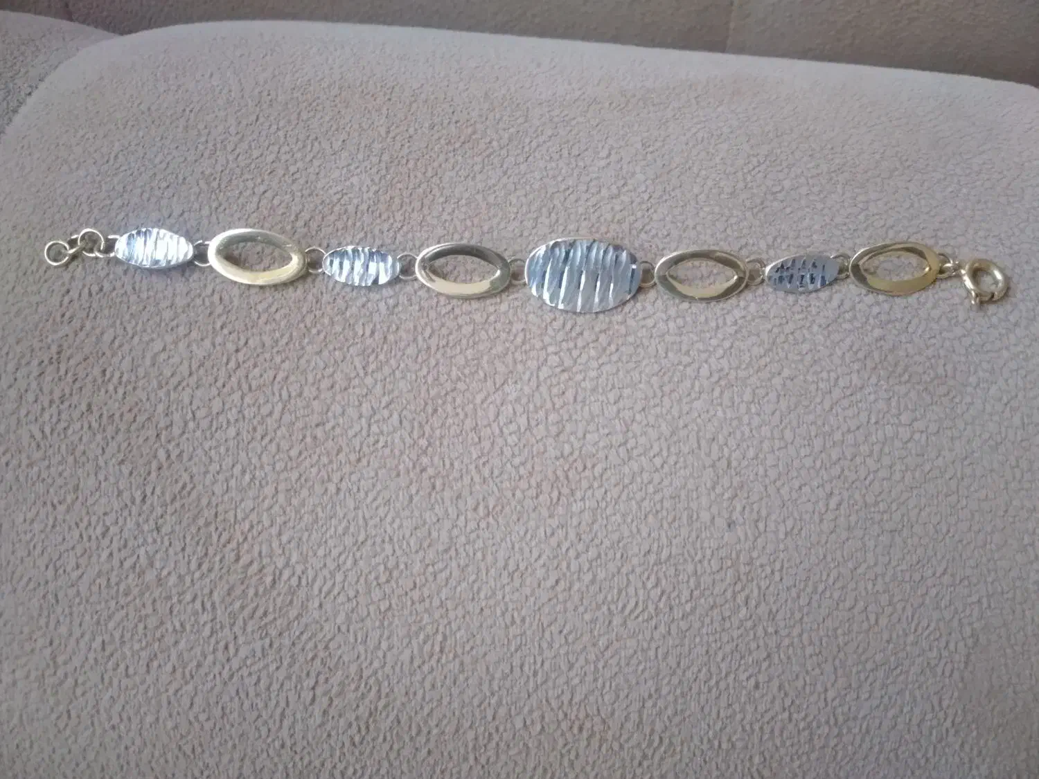 دستبند|جواهرات|سبزوار, کوی بهار|دیوار