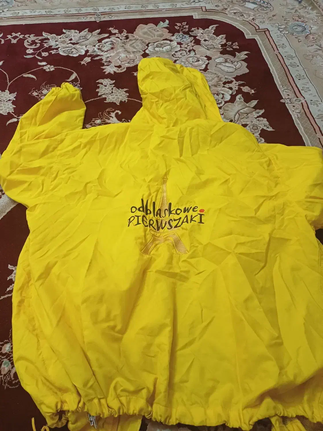 کاپشن و پالتو و سویشرت دخترانه|لباس|تبریز, |دیوار