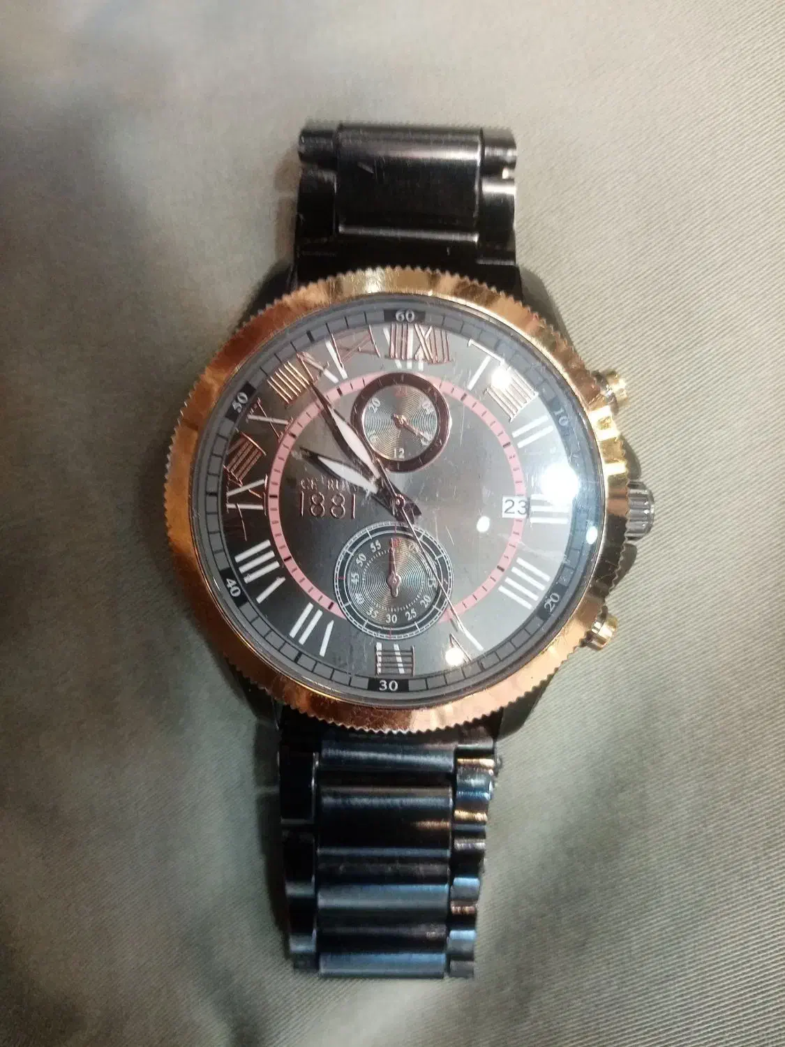 ساعت مچی|ساعت|نیشابور, هفده شهریور|دیوار