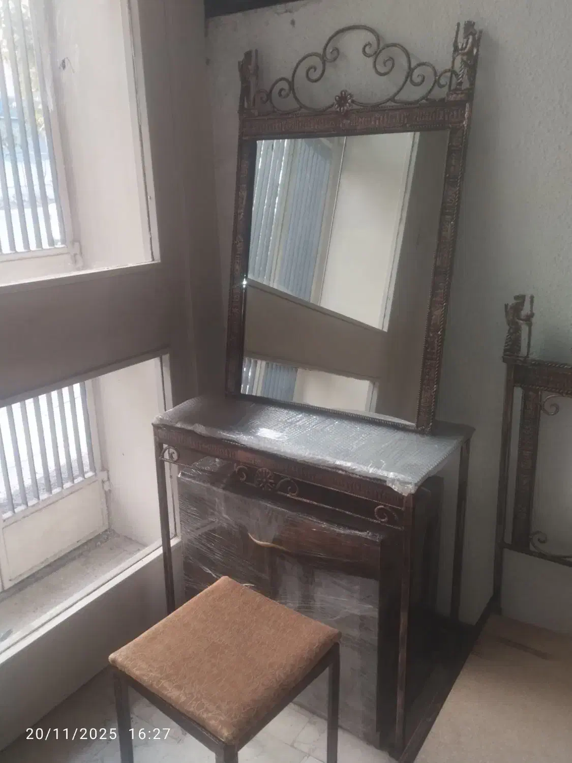 تخت خواب کلاسیک|تخت و سرویس خواب|تهران, ایرانشهر|دیوار