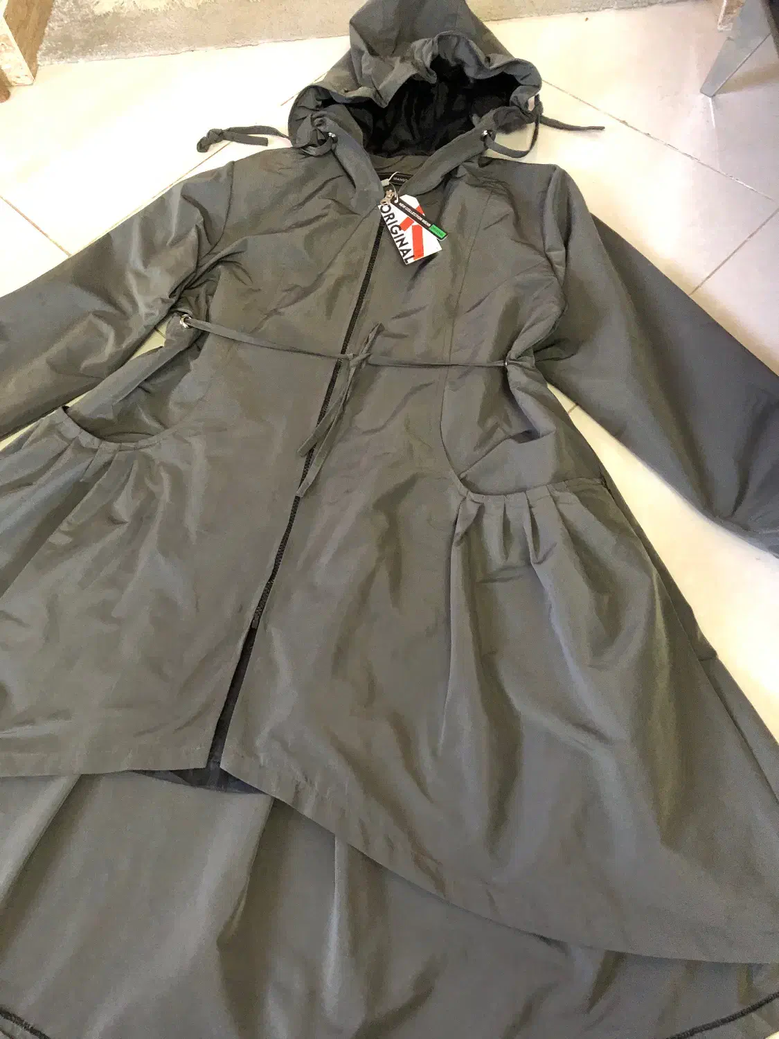 بارونی طوسی استردار کلاهدار ضد اب نو تا سایز۴۴|لباس|رشت, گلسار|دیوار