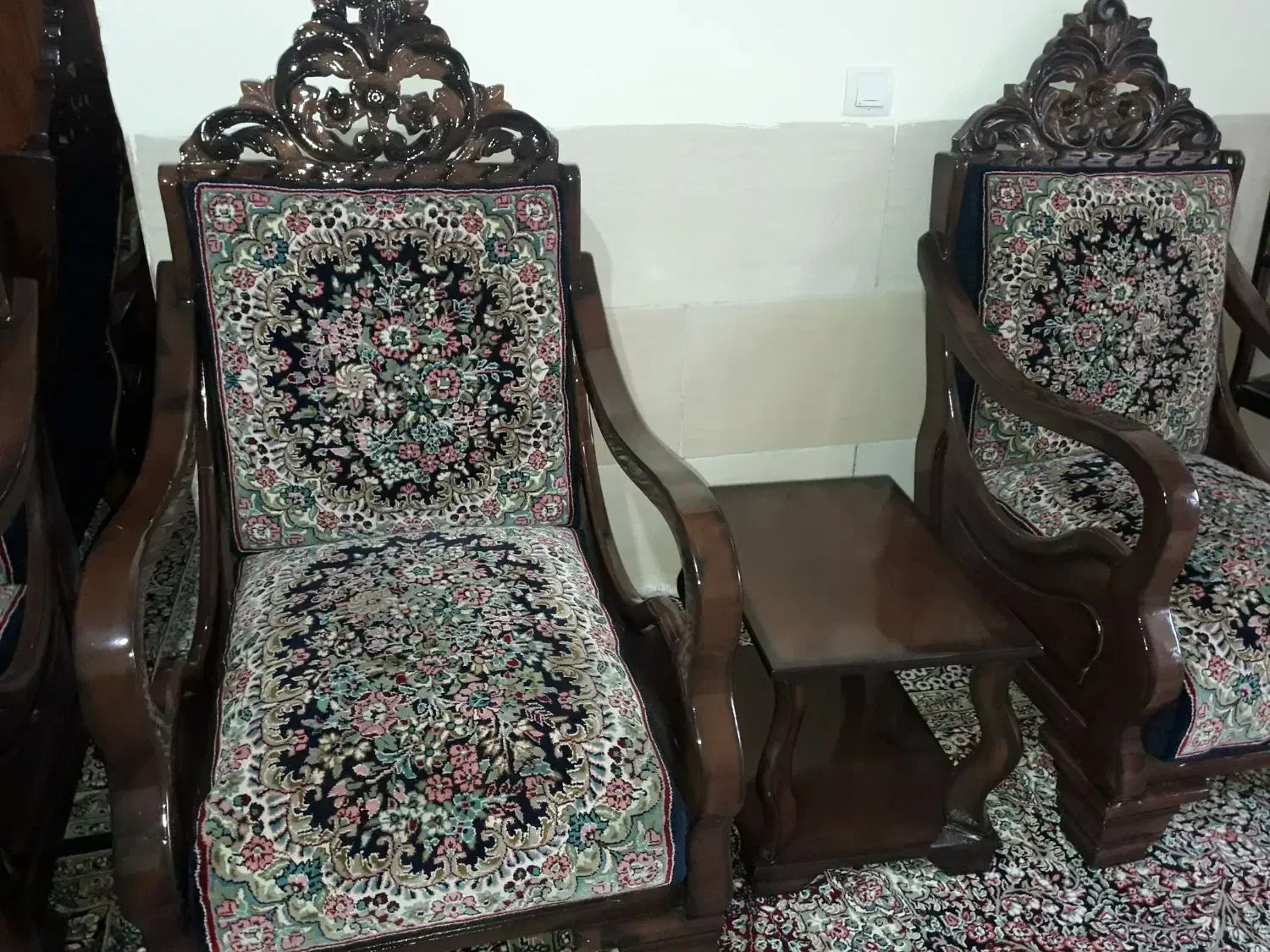 تعمییر و رنگ امیزی مبل|خدمات پیشه و مهارت|زرند, |دیوار