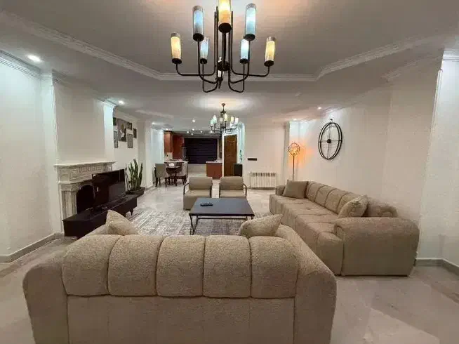 مبله تمیز لوکس ساعتی|اجارهٔ کوتاهمدت آپارتمان و سوئیت|شیراز, شهرک گلها|دیوار