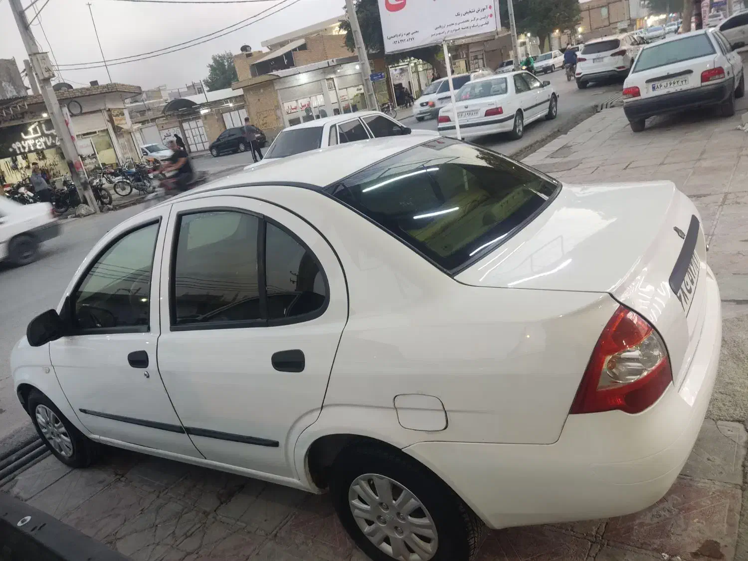 تیبا 1بنزینی.بدون رنگ میباشد.کمی لیسه کشی دارد.|خودرو سواری و وانت|اهواز, سپیدار|دیوار
