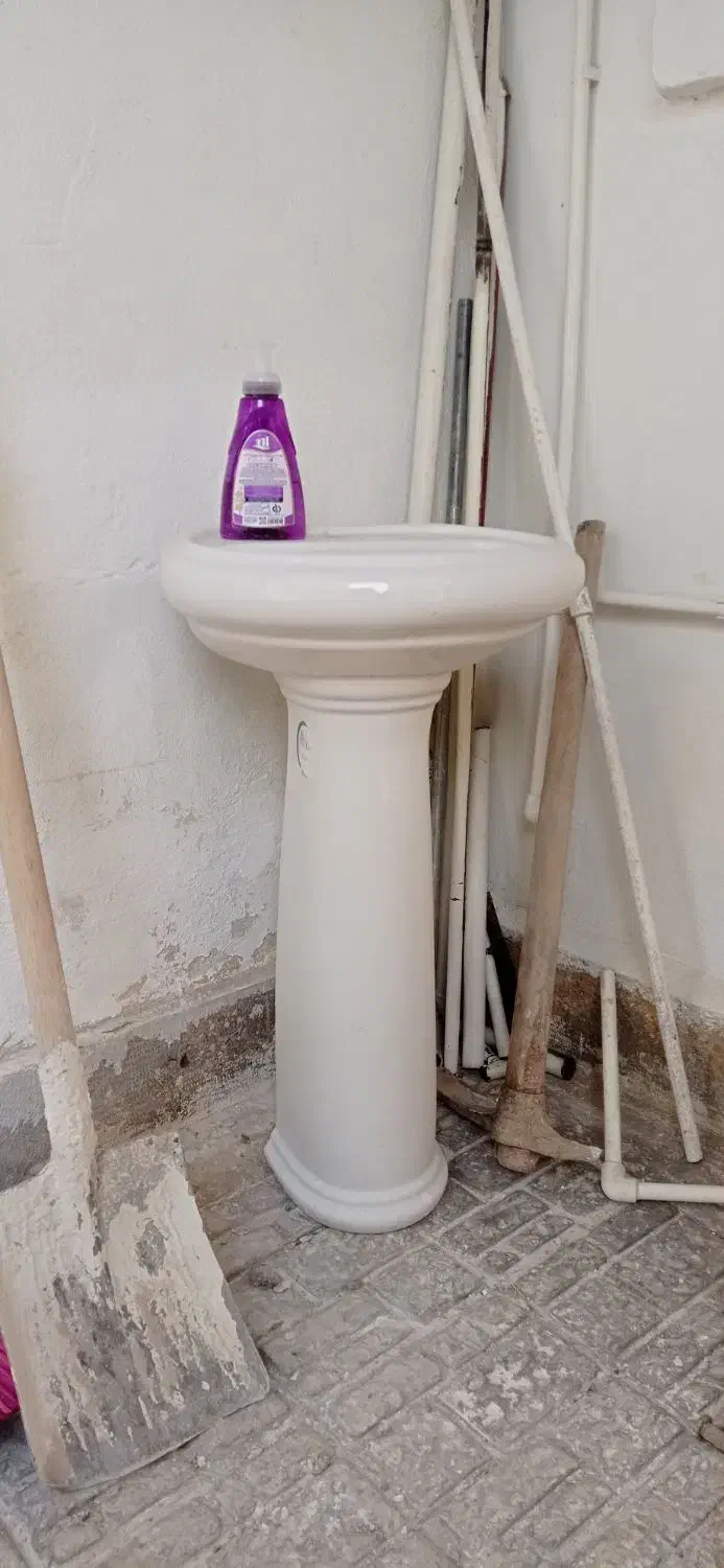 روشویی و توالت فرنگی|لوازم سرویس بهداشتی|خرم‌آباد, |دیوار