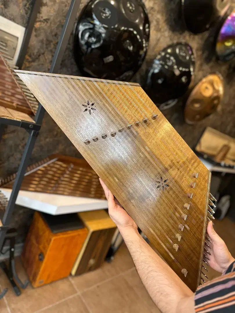 سنتور زرین|سازهای سنتی|دزفول, |دیوار