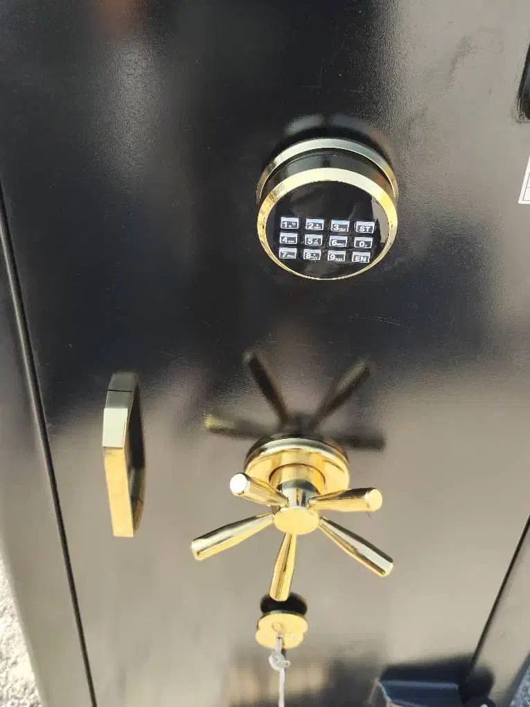 گاوصندوق اسلحه|ابزارآلات|تهران, دستغیب|دیوار