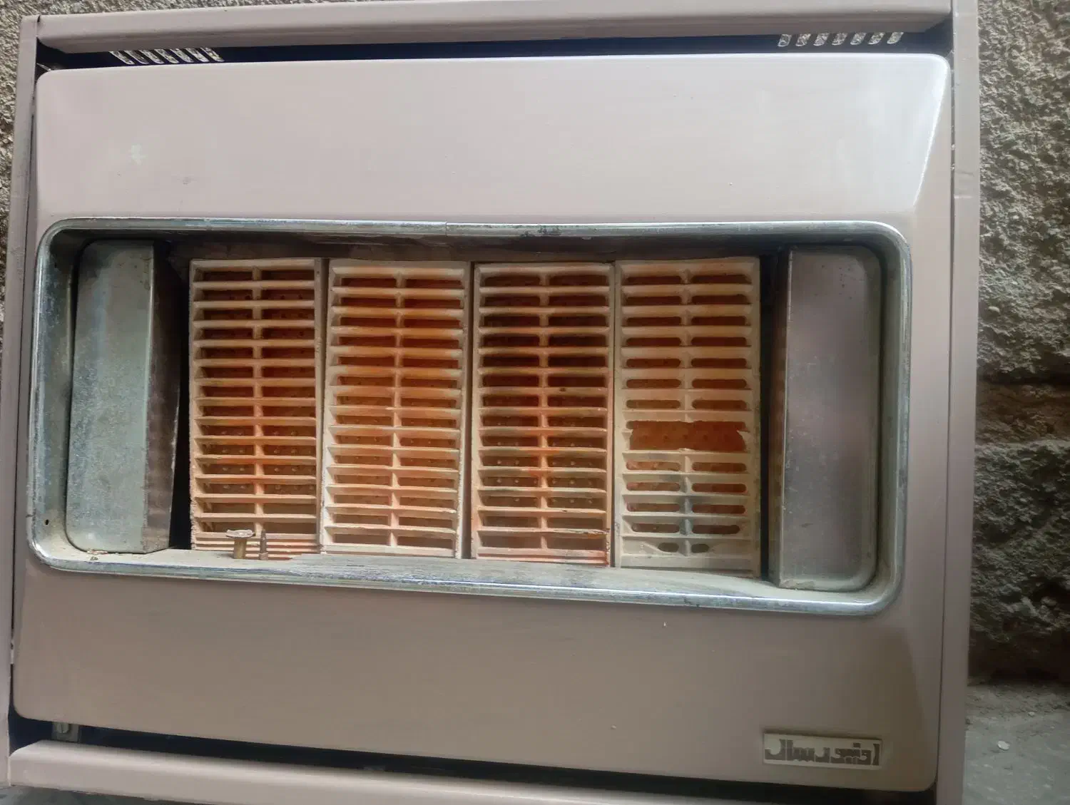 بخاری گازی انیورسال|بخاری، هیتر، شومینه|تهران, مسعودیه|دیوار