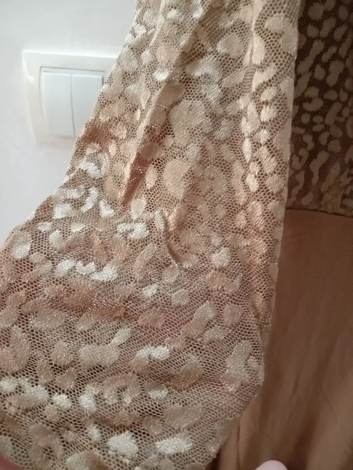 لباس مجلسی|لباس|خمین, |دیوار