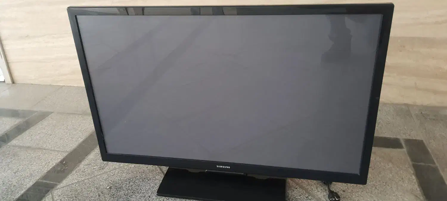 تلوزیون ۴۳ اینچ سامسونگ|تلویزیون و پروژکتور|مشهد, عامل|دیوار