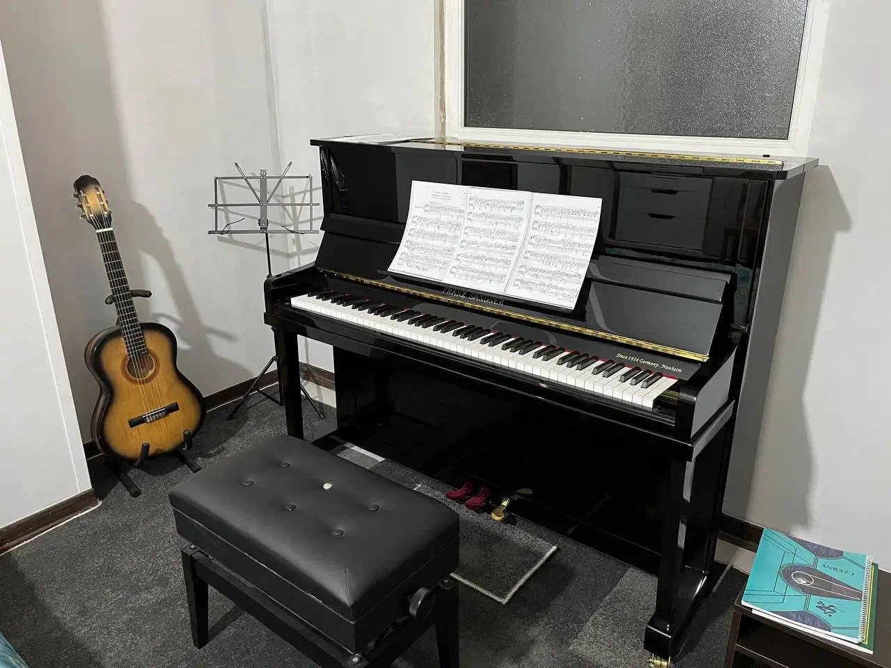 پیانو آکوستیک Franz Sandner|پیانو، کیبورد، آکاردئون|فردیس, شهرک ۱۱۰|دیوار