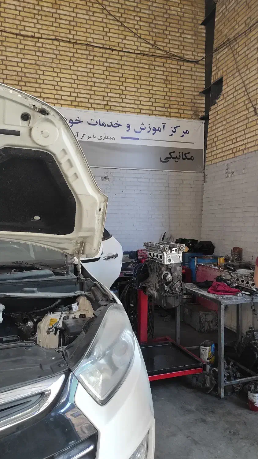 تعمیرات کامپیوتر ecu سیم کشی خارجی بنز بی ام و bmw|خدمات موتور و ماشین|باقرشهر, |دیوار