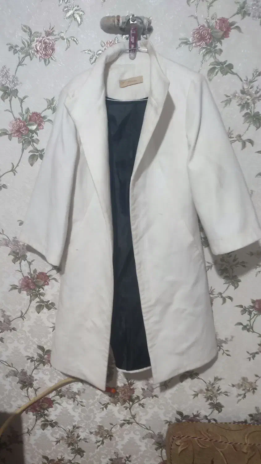 پالتو نو و در حد نو|لباس|شیراز, غدیر جنوبی|دیوار