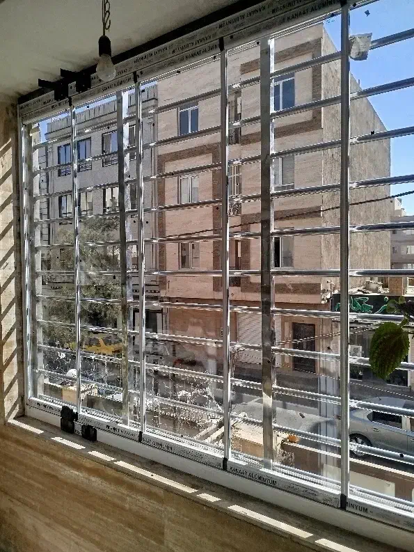 شیشه های بالکنی و کابین دوش و پارتیشن اداری|خدمات پیشه و مهارت|فردیس, شهرک ارم|دیوار