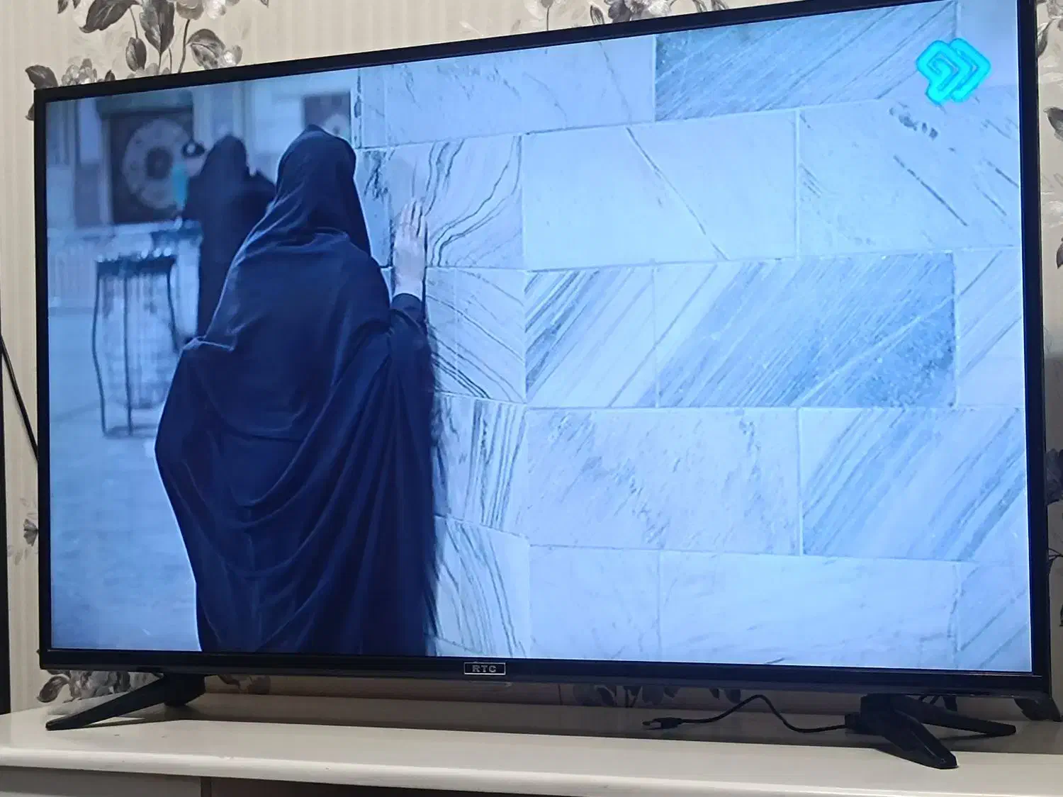 تلویزیون ۴۳اینچRTC|تلویزیون و پروژکتور|محمدشهر, شهرک پیام (مهرالبرز)|دیوار