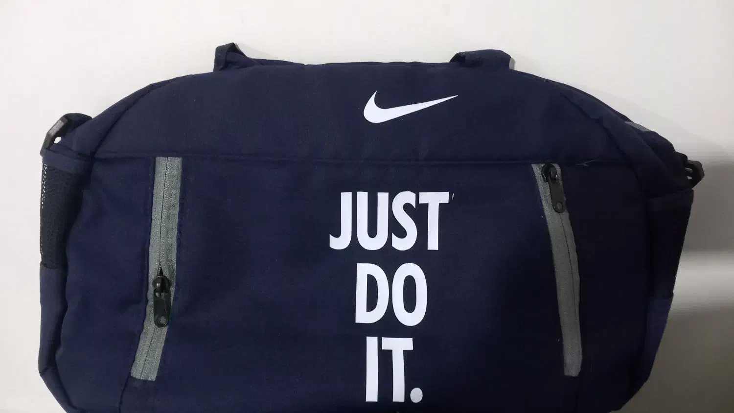 ساک ورزشی آکبند|کیف، کفش، کمربند|رشت, کوی حسینی|دیوار