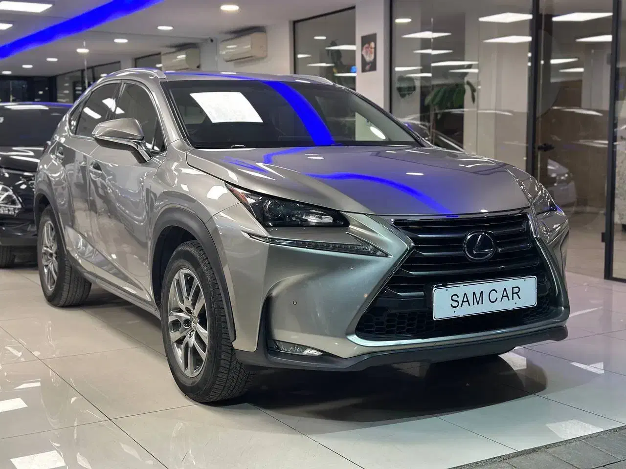 لکسوس NX300h مدل 2017 لاکچری|خودرو سواری و وانت|تهران, درختی|دیوار