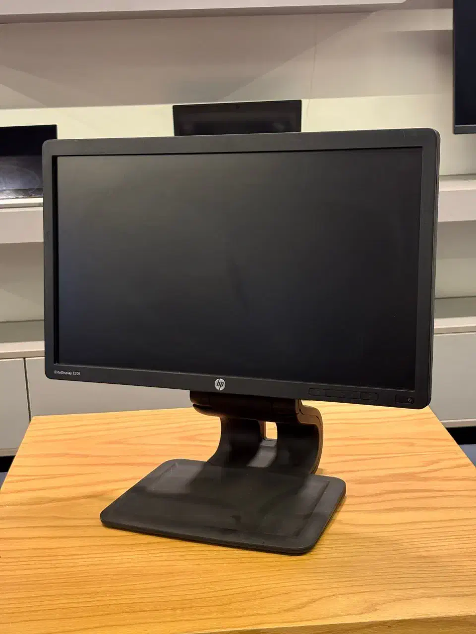 مانیتور 20 اینچ استوک اچ پی / HP E201 گرید A++|قطعات و لوازم جانبی رایانه|تهران, میدان ولیعصر|دیوار