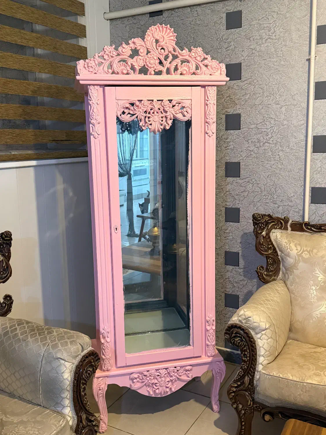 بوفه و ساعت مناسب اتلیه|بوفه، ویترین، کنسول|تبریز, |دیوار