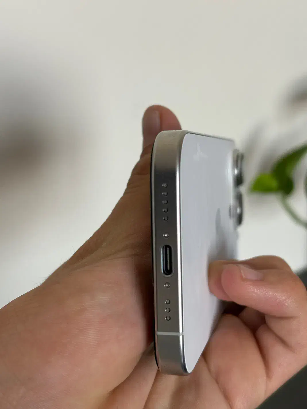 Iphone 16pro خراب|موبایل|تهران, دریاچه شهدای خلیج فارس|دیوار