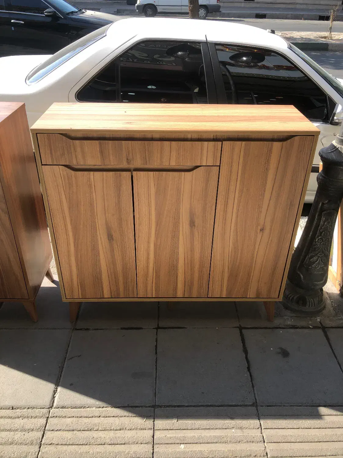 جاکفشی|جاکفشی، کمد، دراور|رباط‌کریم, شهرک صنعتی زواره‌ای|دیوار