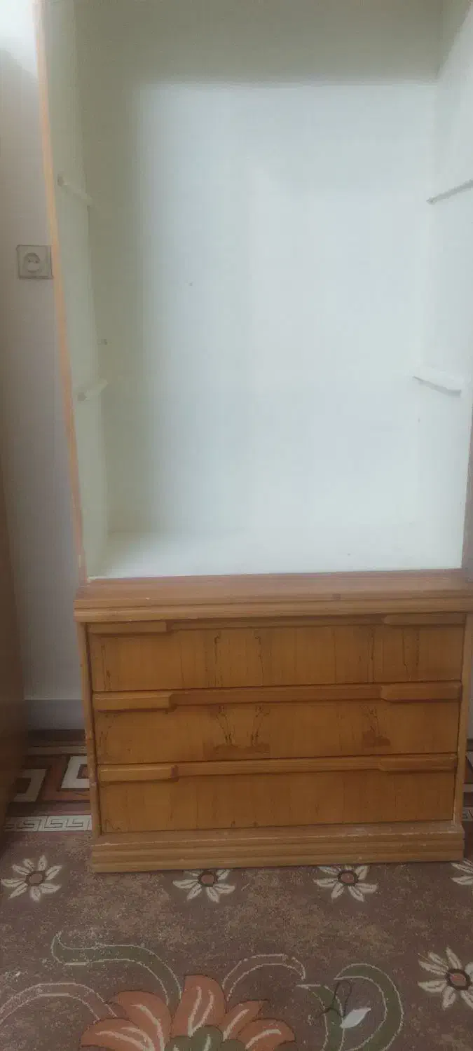 کمد|جاکفشی، کمد، دراور|بروجرد, |دیوار