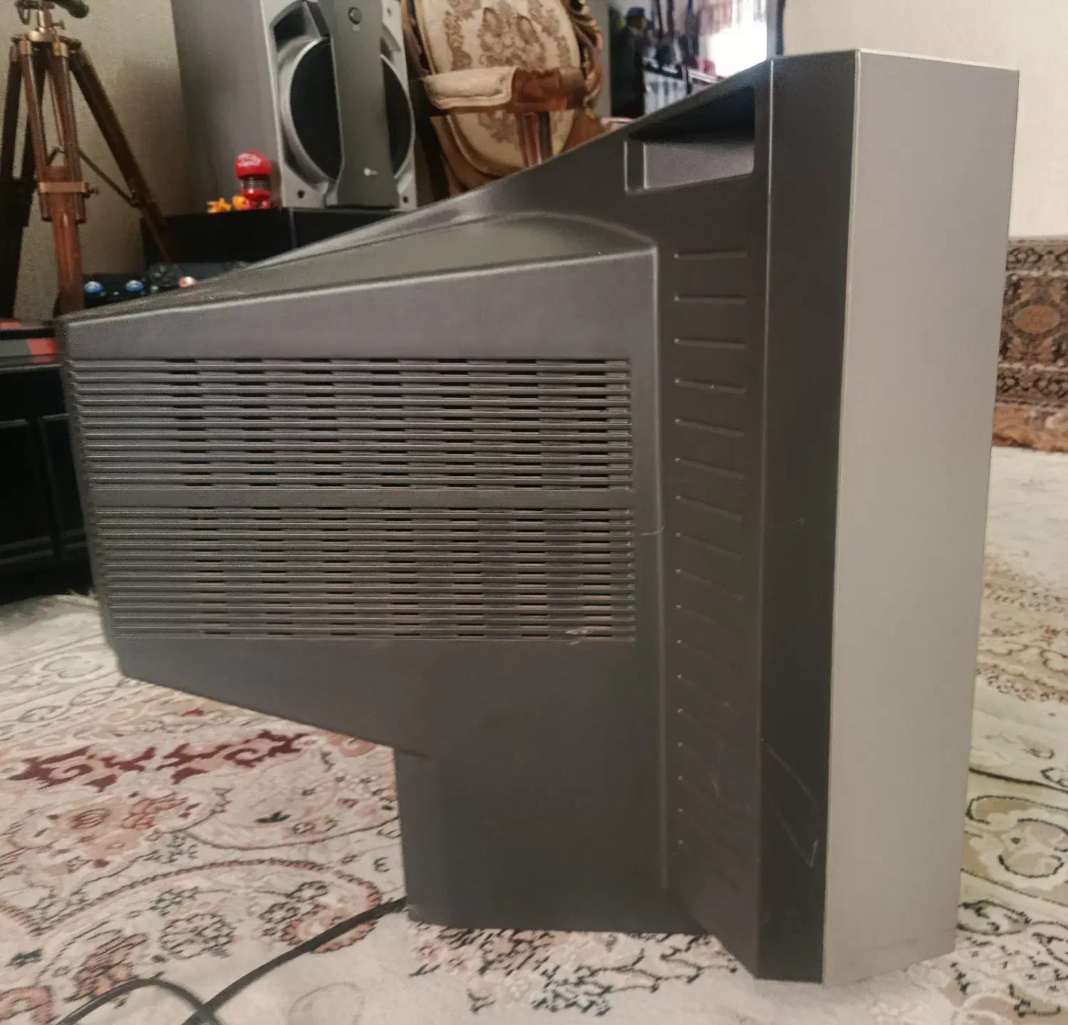 تلویزیون ۲۱ اینچ فلت|تلویزیون و پروژکتور|سهند, |دیوار