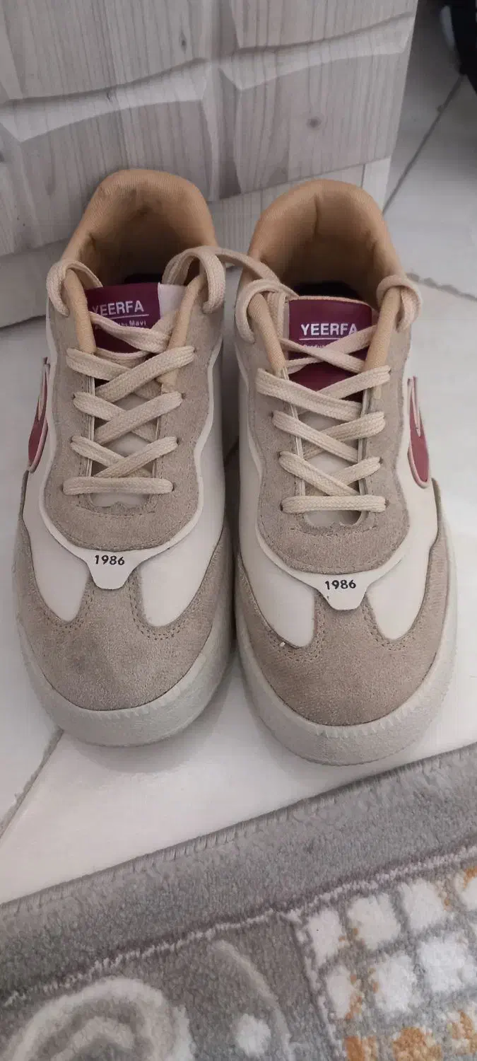 کفش اسپرت|کیف، کفش، کمربند|مشهد, شفا|دیوار