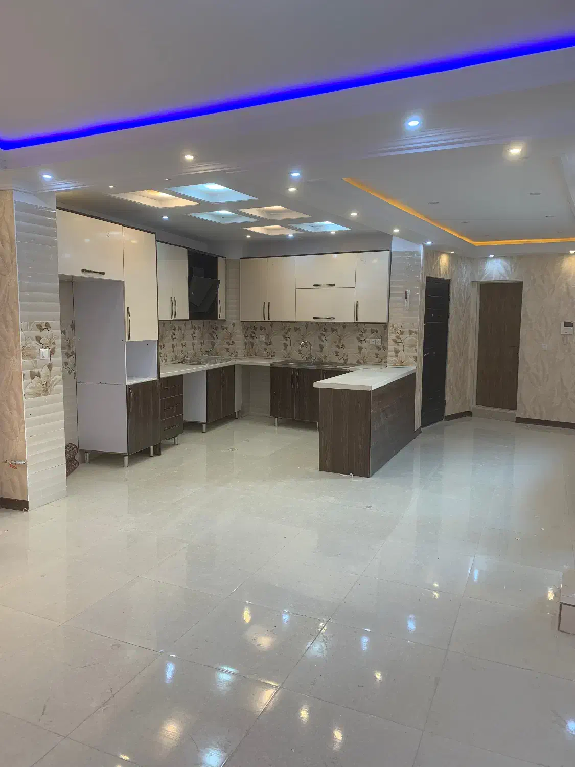 لواسان بزرگ نیکنامده|فروش آپارتمان|لواسان, |دیوار