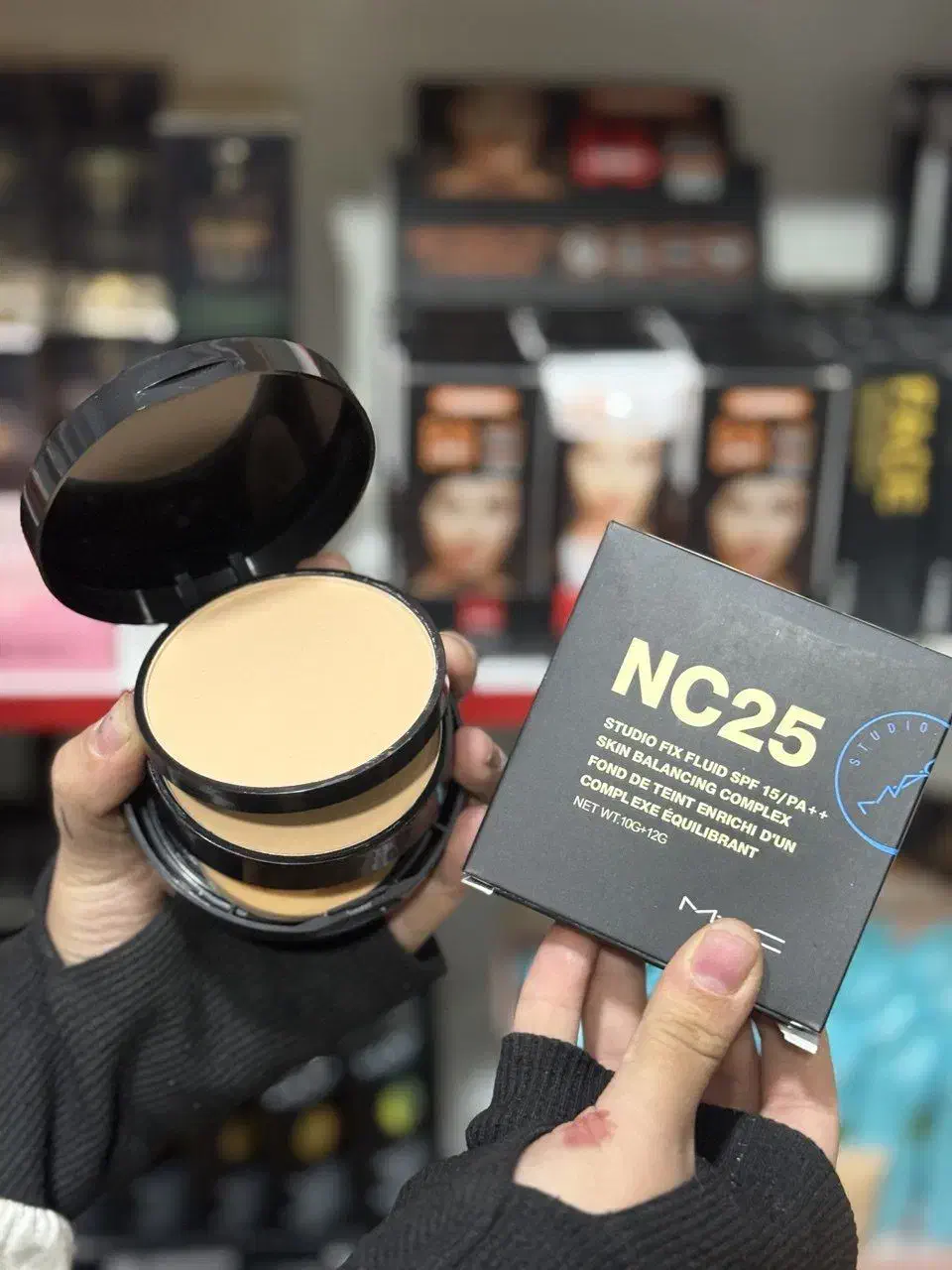 انواع لوازم ارایش به قیمت عمده|آرایشی، بهداشتی، درمانی|زند, |دیوار