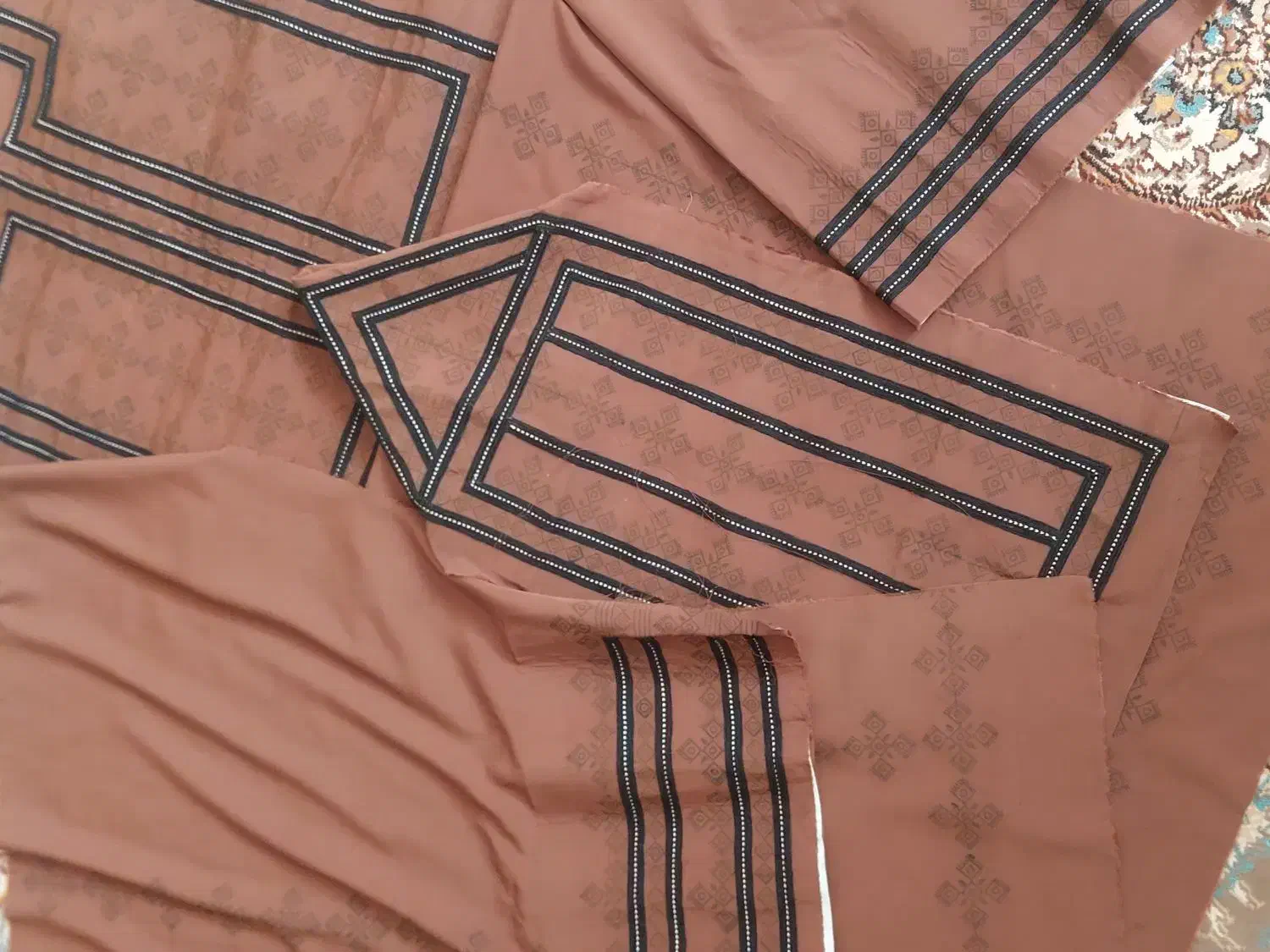 لباس|لباس|ایرانشهر, |دیوار