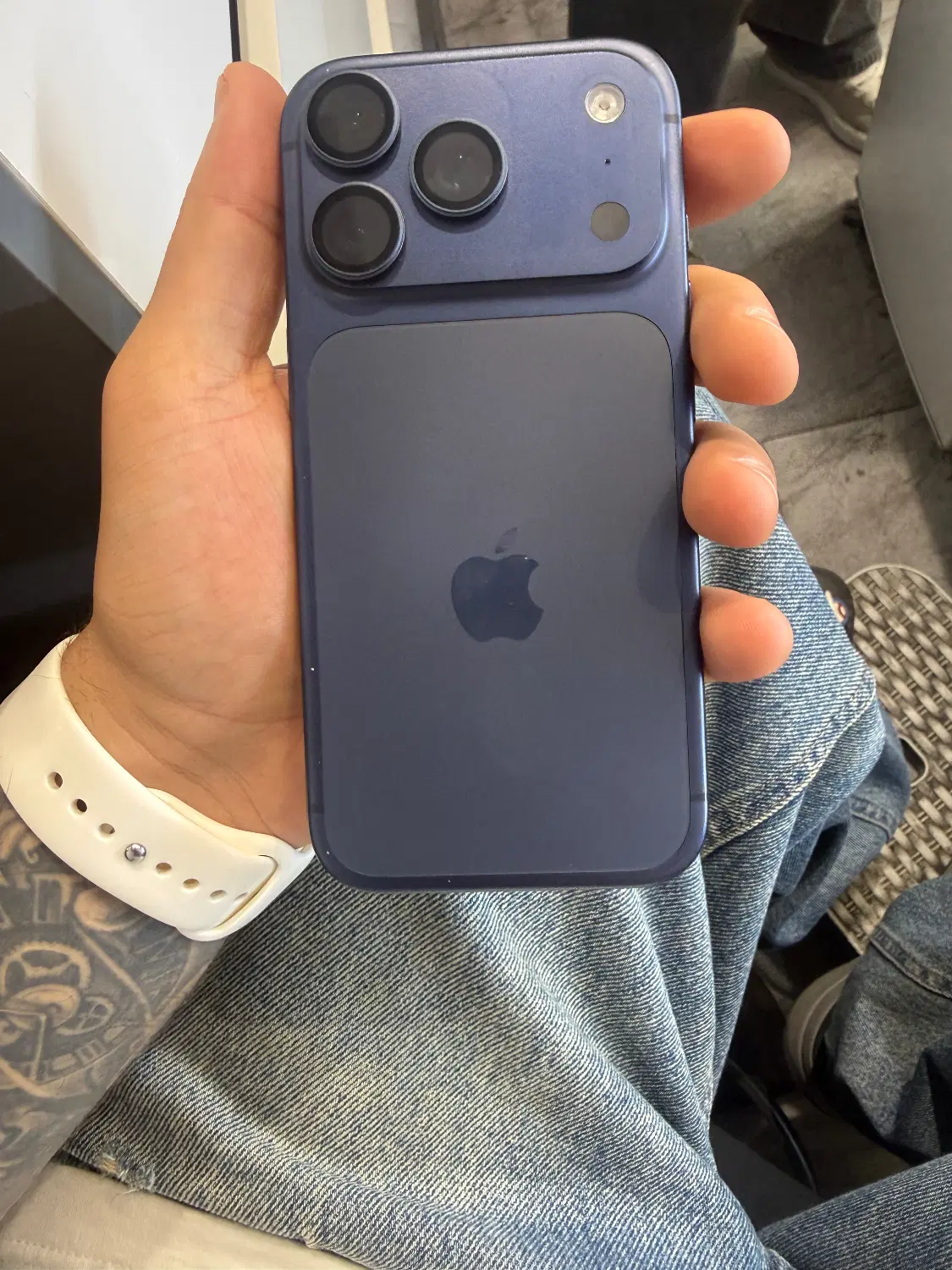 17pro 256 Za|موبایل|تهران, باغ فیض|دیوار