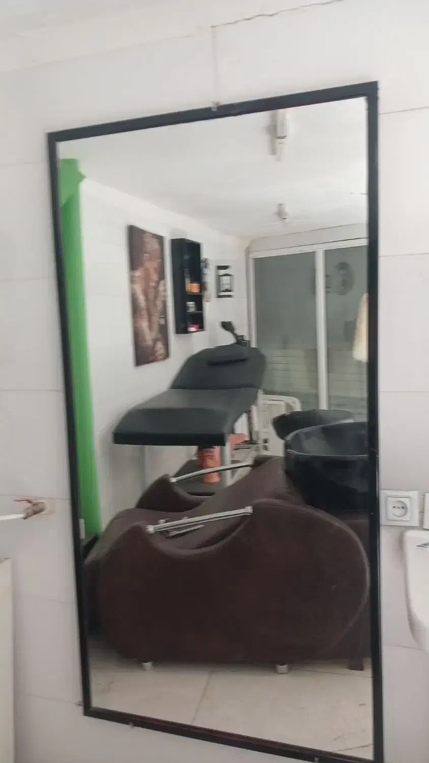 آینه آرایشگاه /شیک /|آرایشگاه و سالن‌های زیبایی|اردبیل, |دیوار