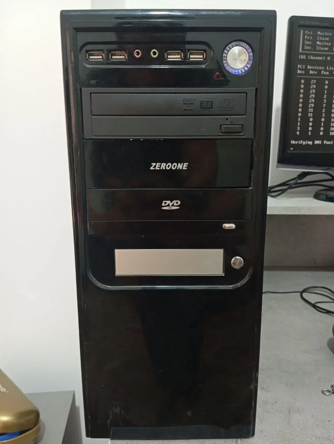 کامپیوتر و مانیتور|رایانه رومیزی|کنگاور, |دیوار