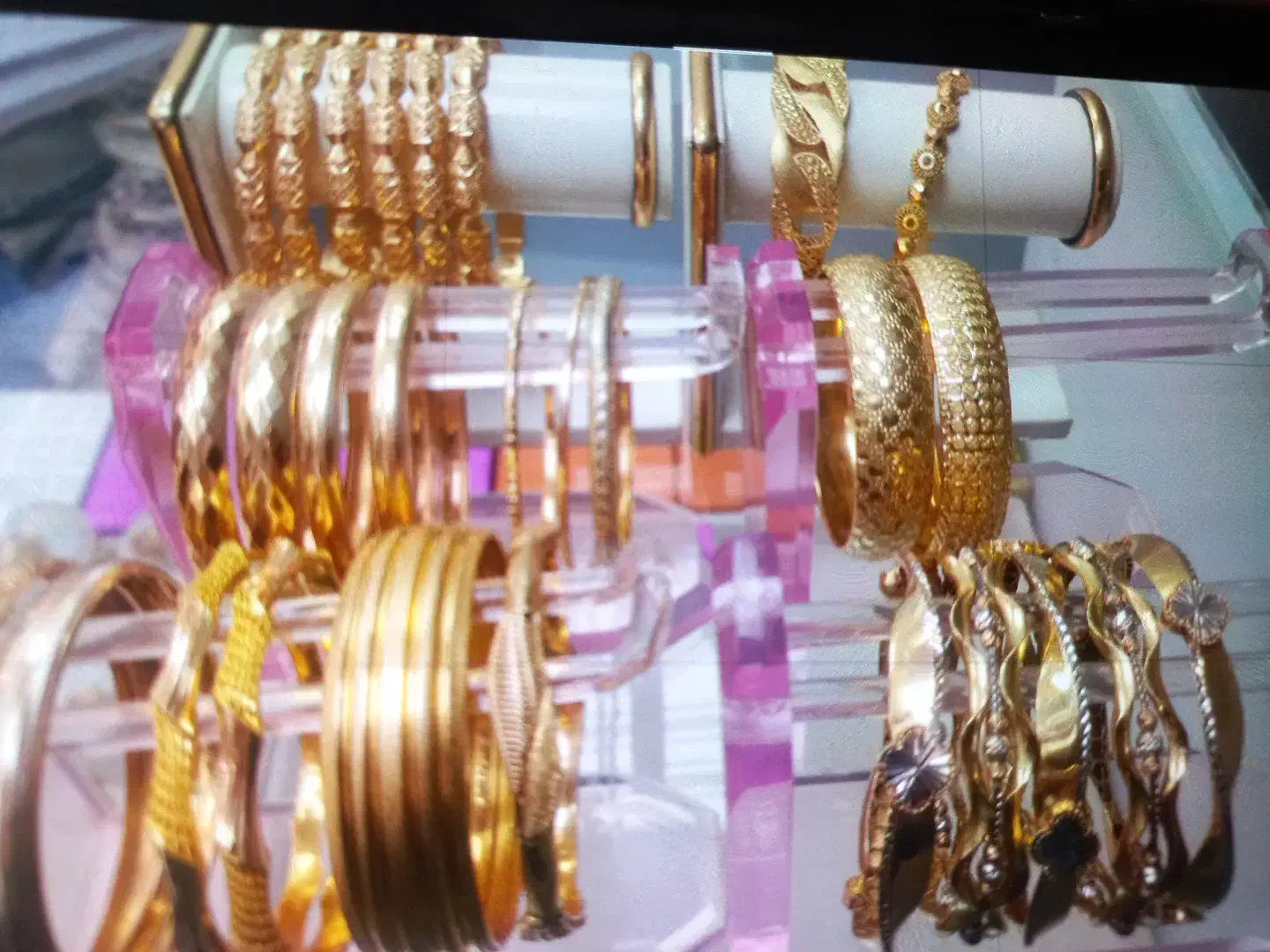 طلای نو ویترین ۲درصد|جواهرات|ایلام, |دیوار