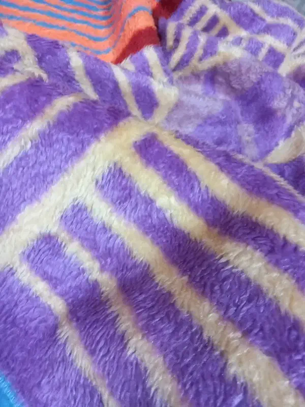 پتو|رختخواب، بالش، پتو|کلاچای, |دیوار