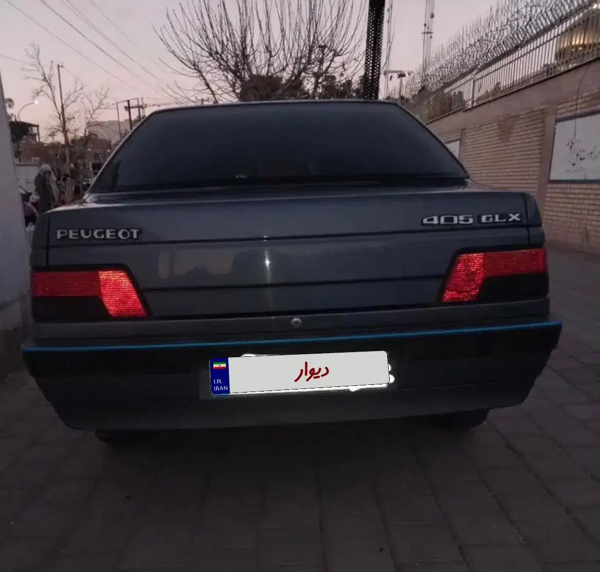 پژو405 دلفینی|خودرو سواری و وانت|تهران, گلستان (شهرک راه آهن)|دیوار