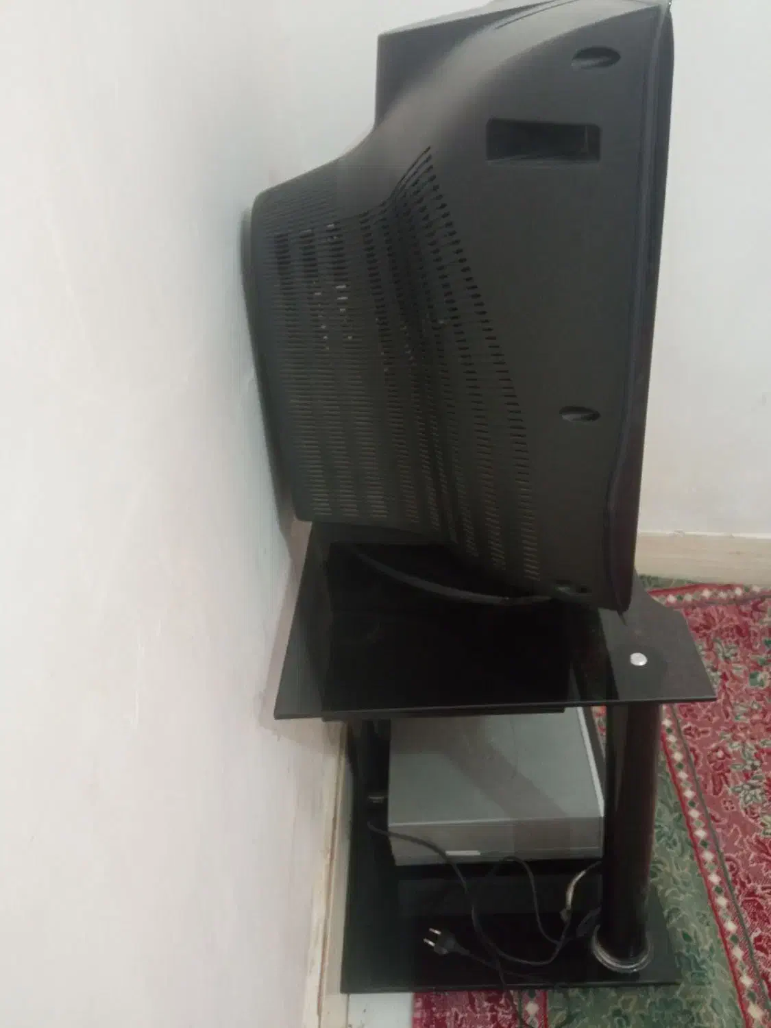 تلویزیون و زیر تلویزیونی|تلویزیون و پروژکتور|دورود, |دیوار