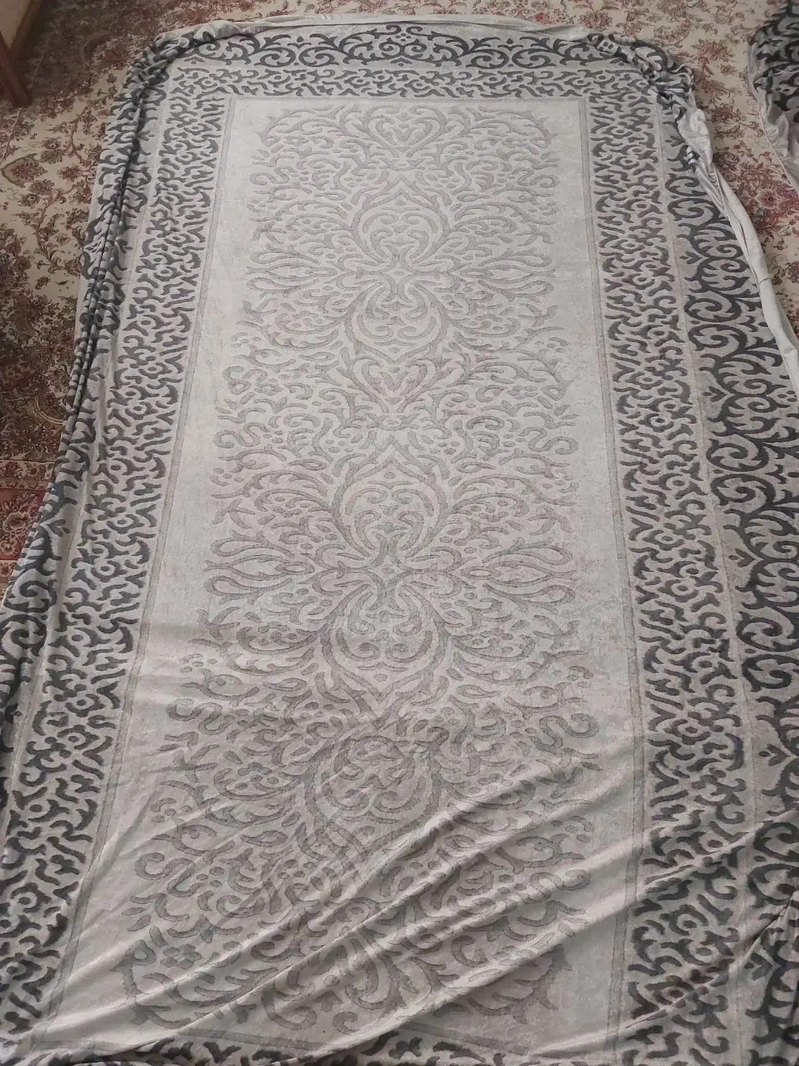 ۳عدد روفرشی مخمل کش دار|روفرشی|همدان, |دیوار