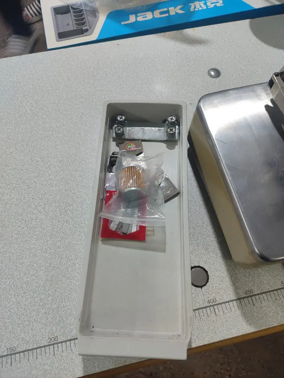 سر دوز ۳ نخ جک|چرخ خیاطی و ریسندگی|ایلام, |دیوار