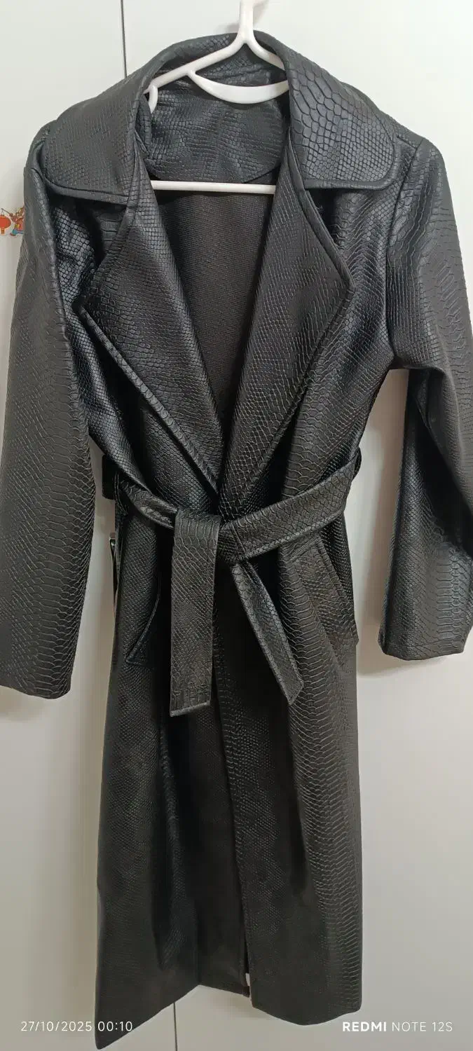 مانتو و پالتو سالم وتمیز|لباس|اصفهان, شهرک مهدیه|دیوار