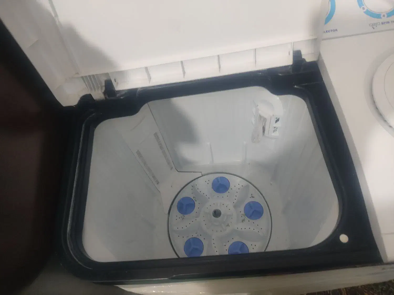 ماشین لباسشویی|ماشین لباسشویی و خشک‌کن لباس|بروجرد, |دیوار