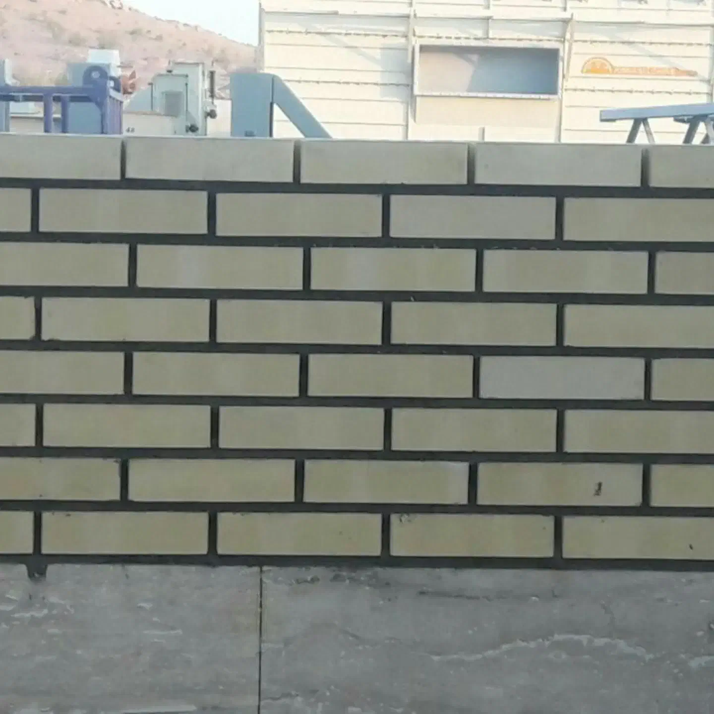 اجرای اجر نما دیوار حصار و سوله|خدمات پیشه و مهارت|کرمان, |دیوار