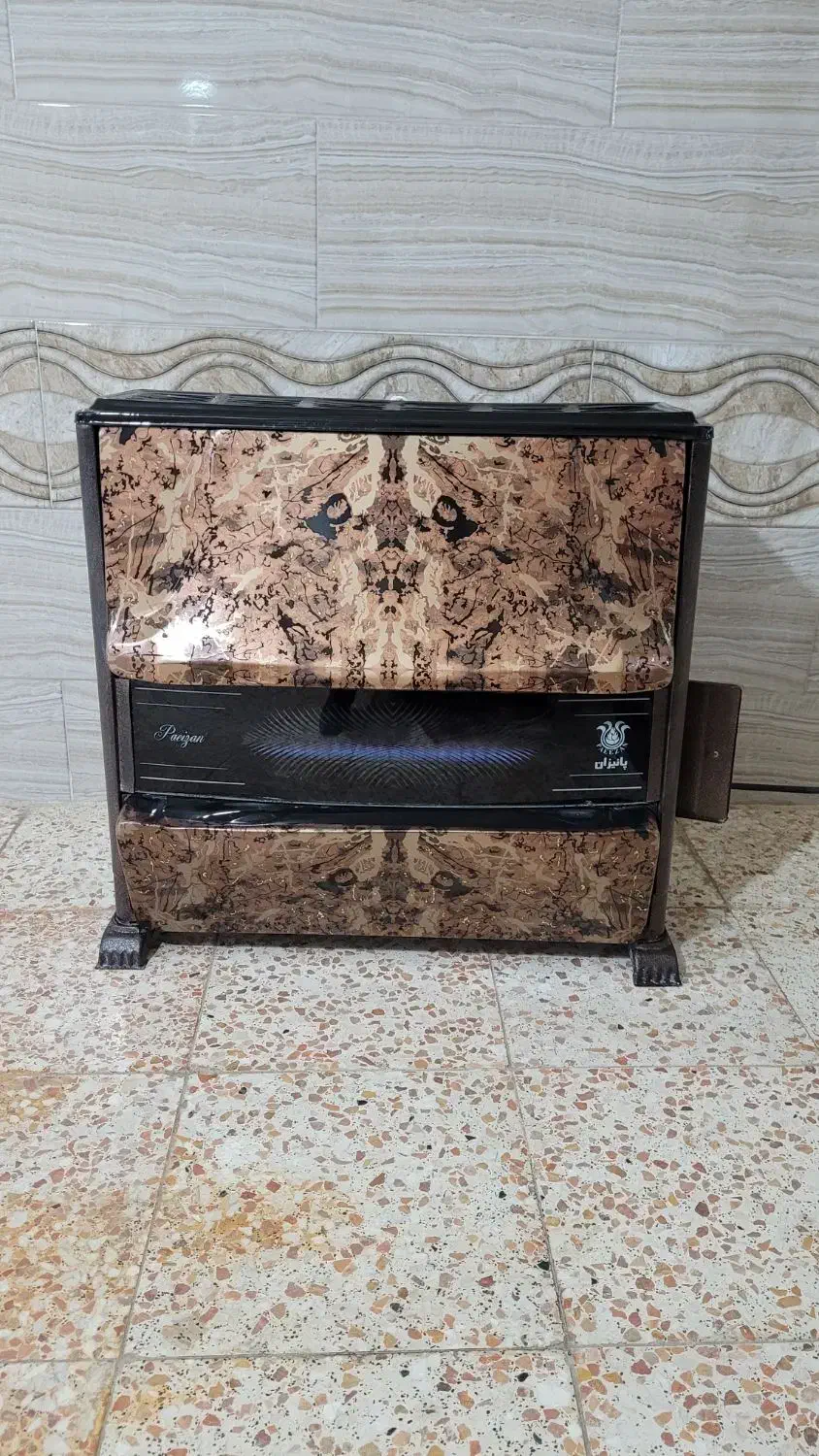 بخاری پائیزان تمیز و سالم|بخاری، هیتر، شومینه|تاکستان, |دیوار
