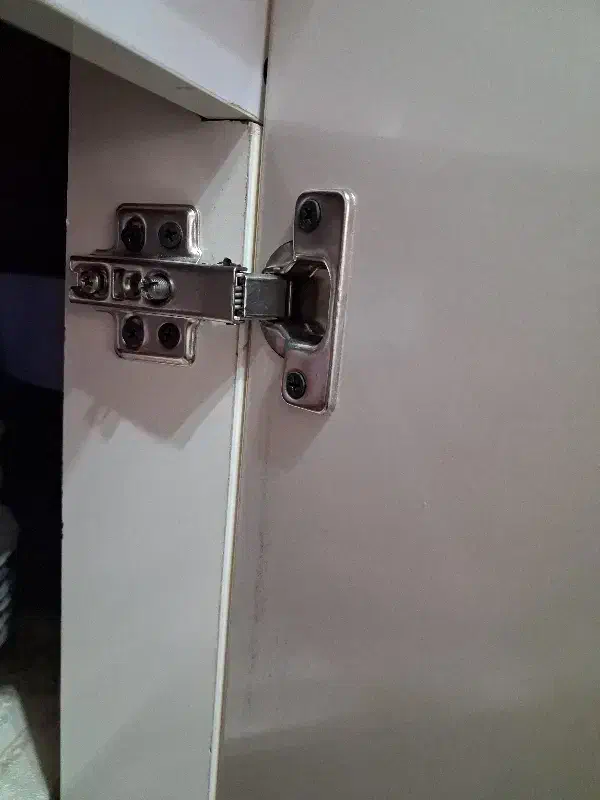 تعمیرات کابینت و کمد دیواری|خدمات پیشه و مهارت|اردبیل, |دیوار