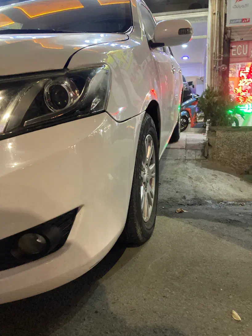 اریو مدل ۹۷|خودرو سواری و وانت|کرج, چمران|دیوار